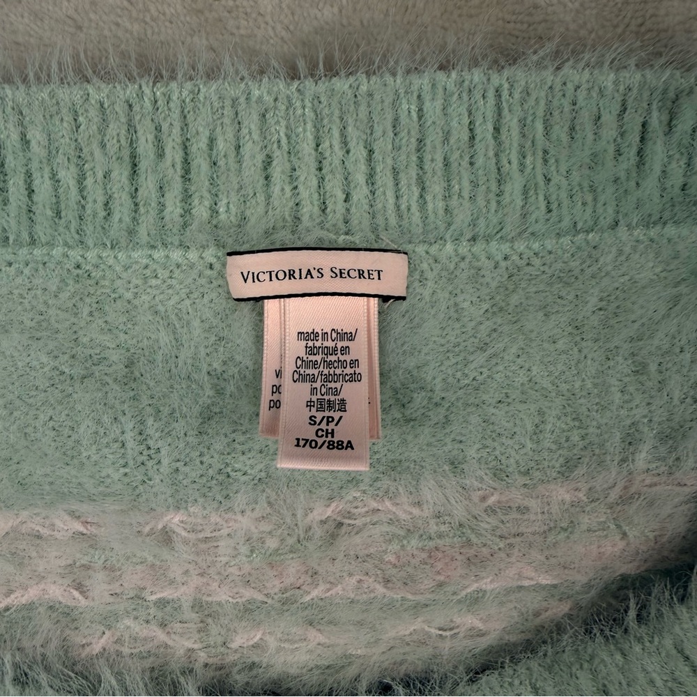 Victoria’s Secret Fuzzy Heart Fair Isle Sweater Mint Small Cozy Soft - Picture 4 of 8